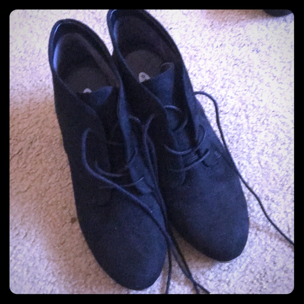 Dr. Scholls wedge lace up booties